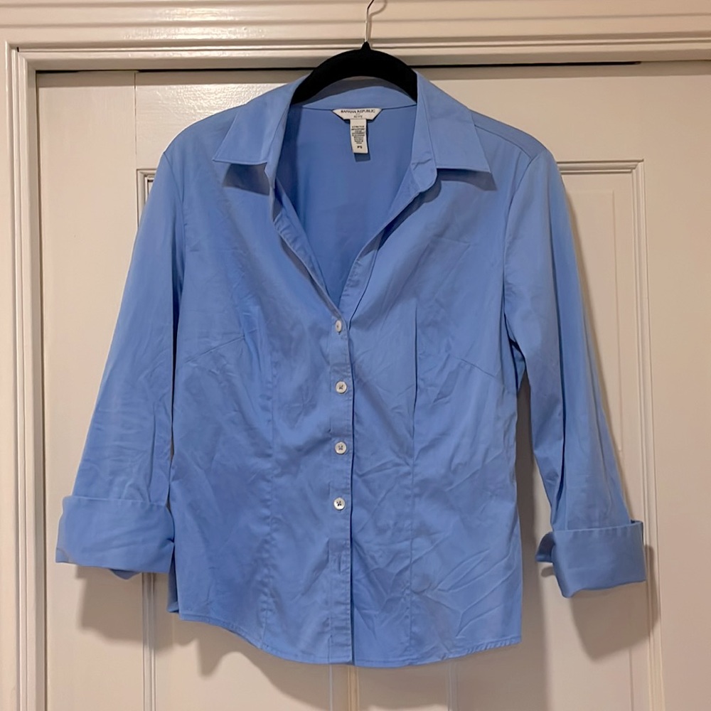 Perfect for the office! Banana Republic shirt.